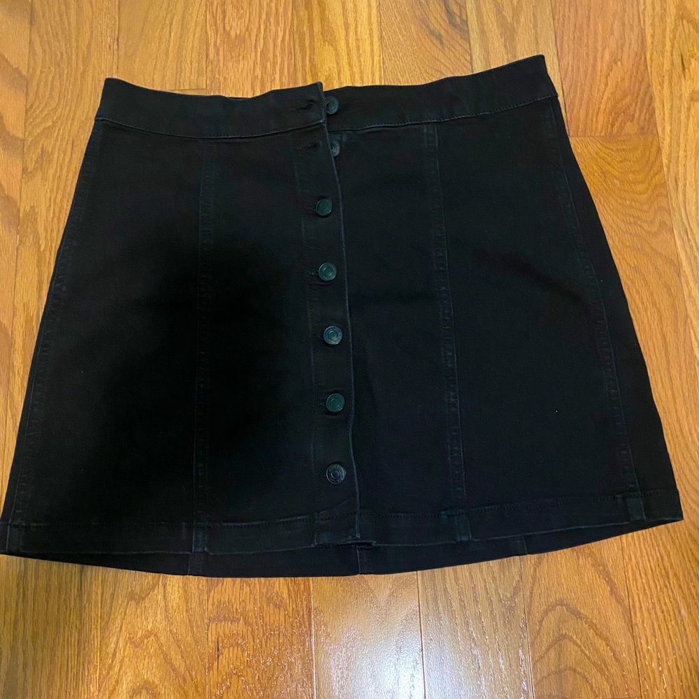 Black skirt